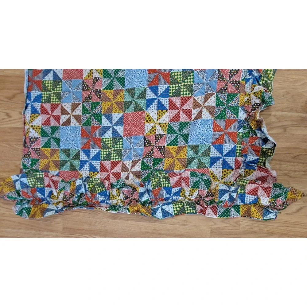 Pair Of 2 Drapery Panals Hamdmade  Granny Square With Ruffles 1970's‎